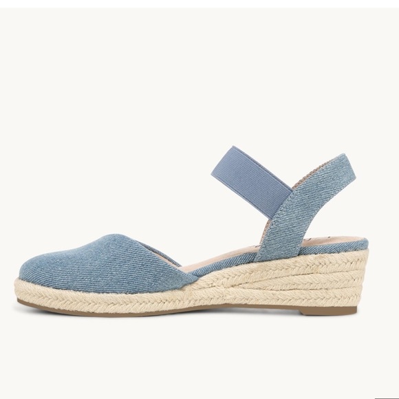 NWT LifeStride KIMMIE Blue Denim Raffia Espadrille Wedge Sandal - Picture 3 of 16